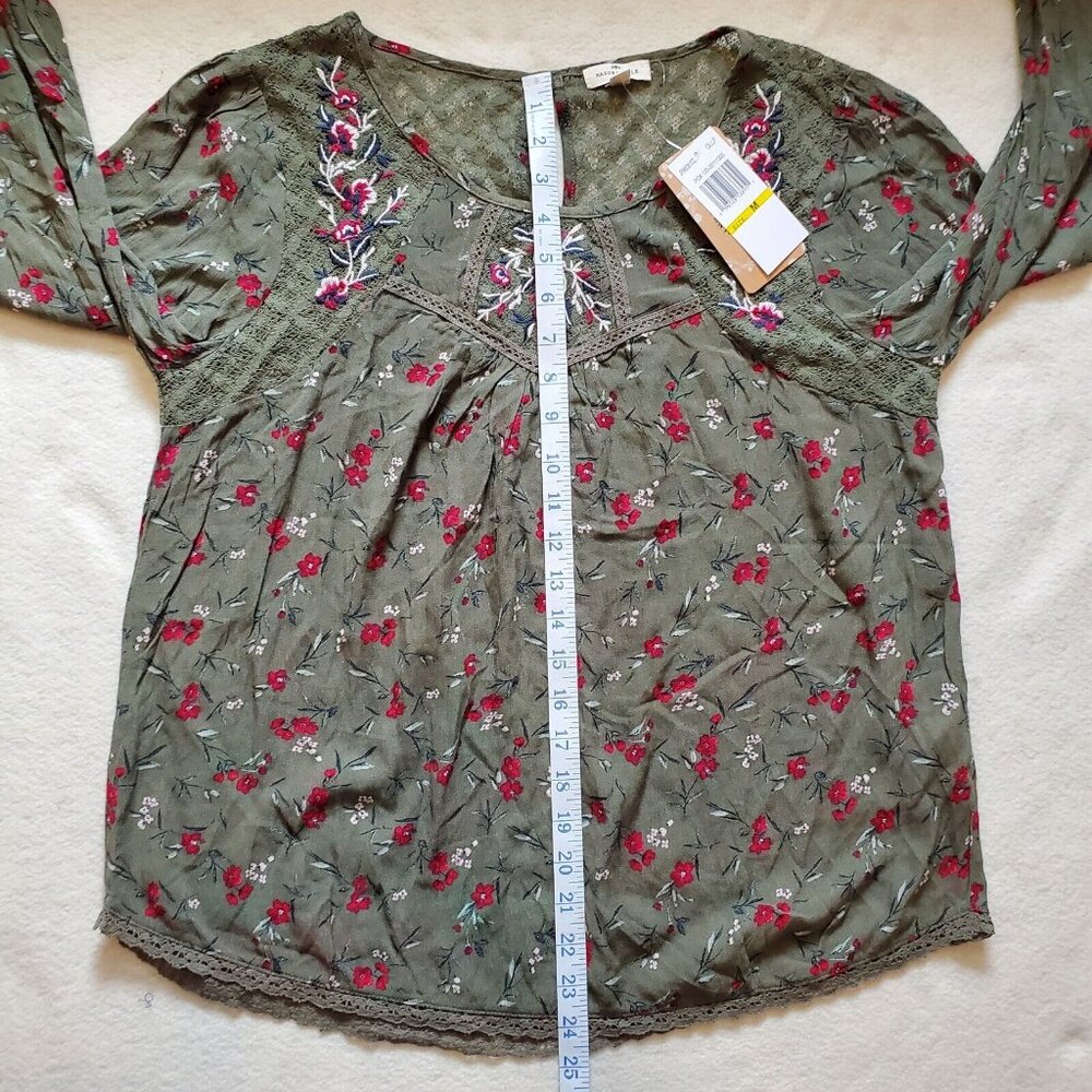 Olive Floral Embroidered Blouse - Picture 3 of 8